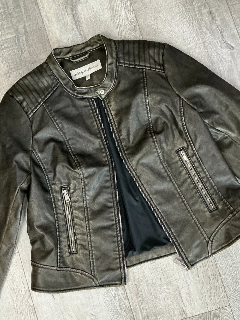 Sebby Collection Women's Distressed Faux Leather Moto Jacket Large NWT